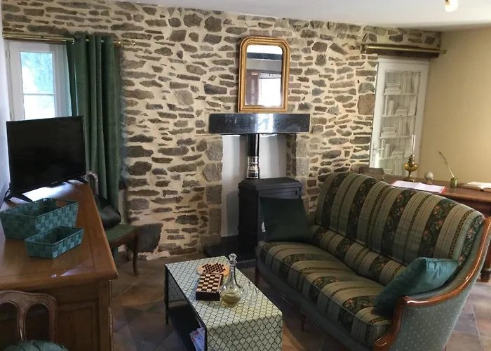 Au Normand 招待所